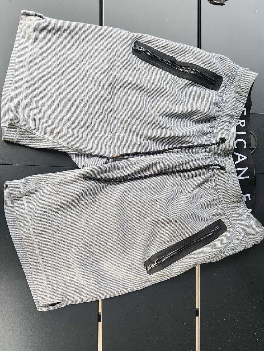 American Eagle Outfitters Men's Gray Athletic Shorts with Black Zippers
